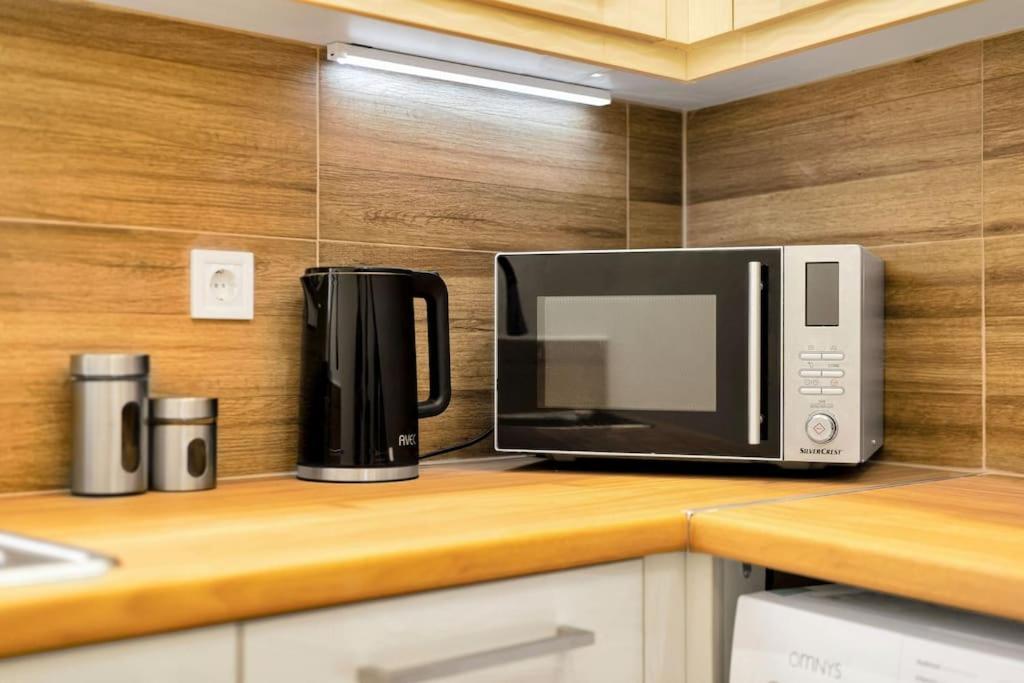 Artemis Modern Apartment Atenas Exterior foto