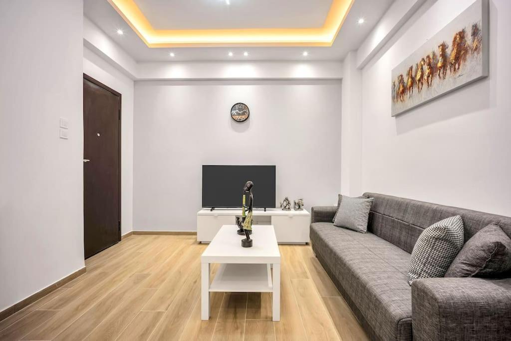 Artemis Modern Apartment Atenas Exterior foto