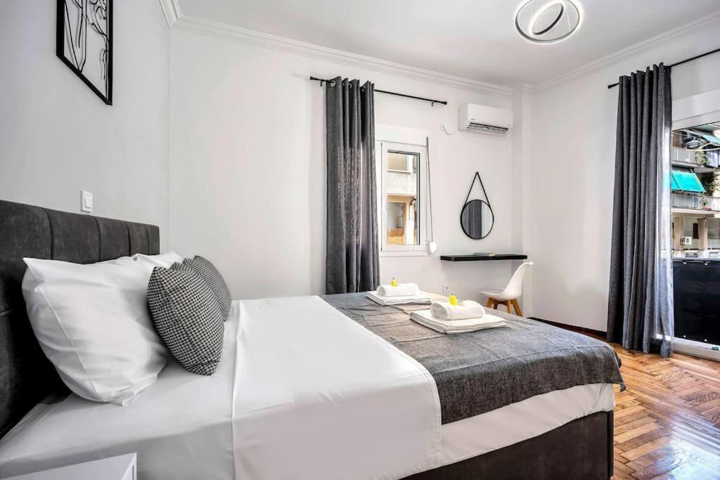 Artemis Modern Apartment Atenas Exterior foto